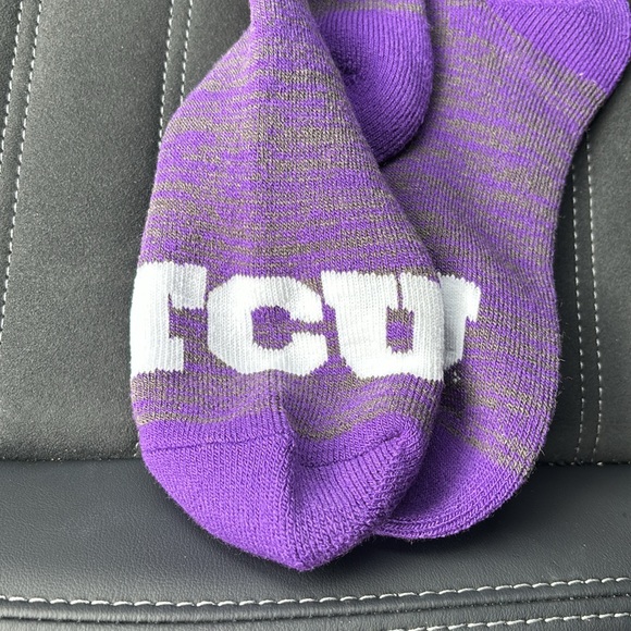 For Bare Feet First String TCU purple
Horned Frogs Men’s Socks large size 10-13 - Picture 2 of 7